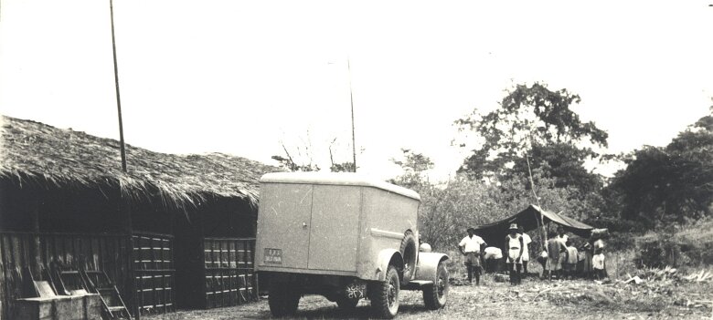 ${folderTitle} 1: Gabon 1952 ${