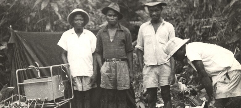 ${folderTitle} 22: Gabon 1952; l'équipe d'André Cortiez ${