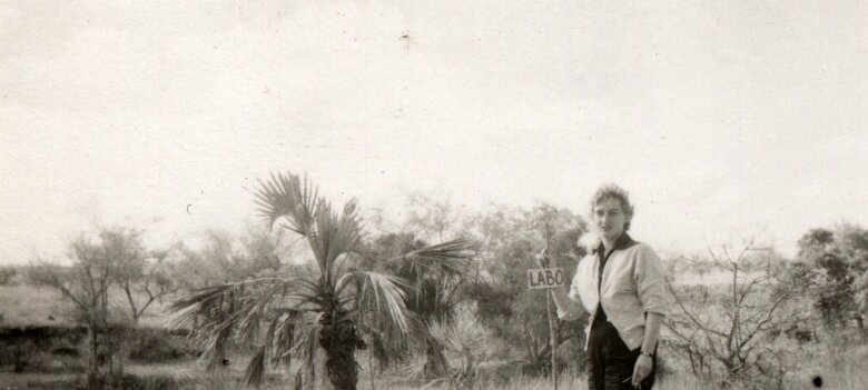 ${folderTitle} Madagascar vers 1952; Labo ${