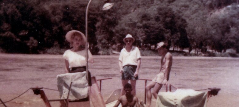 ${folderTitle} Madagascar vers 1952; ${