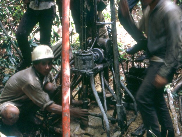 1969-1970: Indonésie Tarakan, Bunju par Christian Madillac