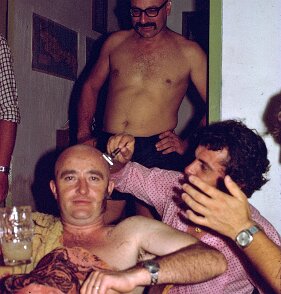 1970-1971: Indonésie Tonsure en Indonésie, Mondon et Nasset ${