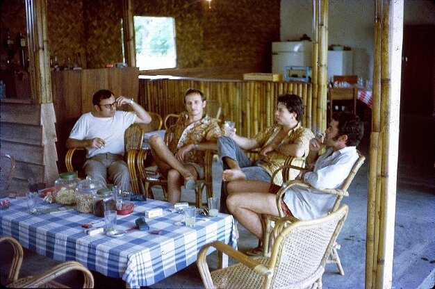 1970-1971: Indonésie, un méchoui