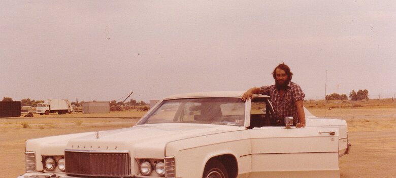 Coalinga CA 1981 01 Lincoln Continental (?) et André Mariage ${