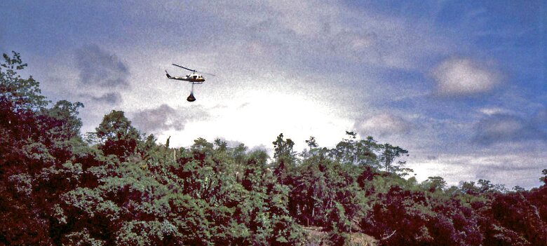 1986: Indonésie par Arnaud Bouvet Helico ${