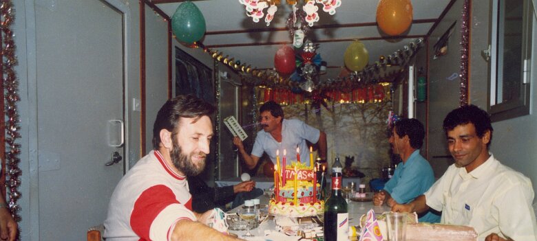 1989: Oman par Jacques Bernaux, Gérard Gadaud Oman, Noël 1989 (photo ?) ${