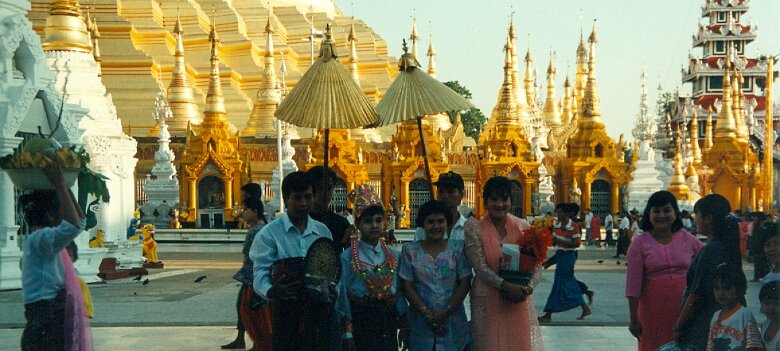 Gazoduc Myanmar Total - 1 - yangon Pagode Shwedagon - ${label} ${