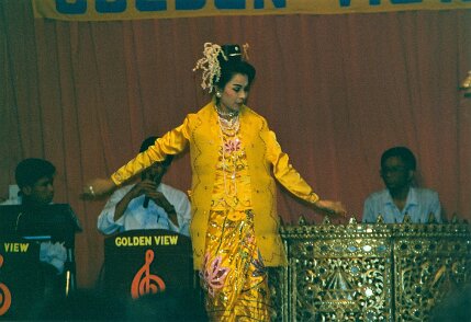Gazoduc Myanmar Total - 11 - Spectacle Yangon - ${label} ${