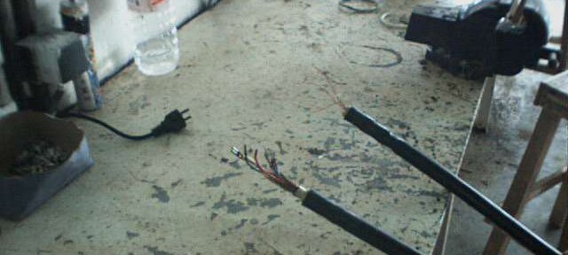 Photos Indonesie - Irian Jaya/CABLES - ${label} ${
