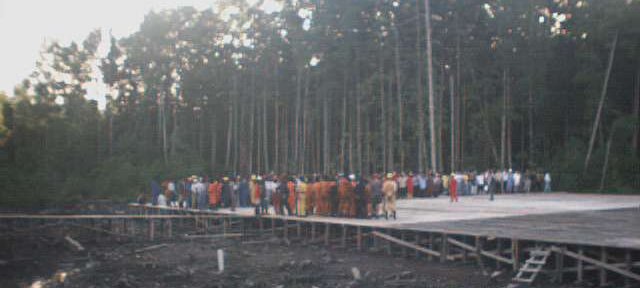 Photos Indonesie - Irian Jaya/Fire - ${label} ${
