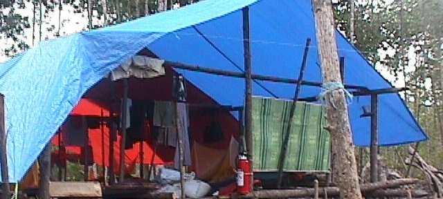 Photos Indonesie - Irian Jaya/Medevacs/050202 - ${label} ${